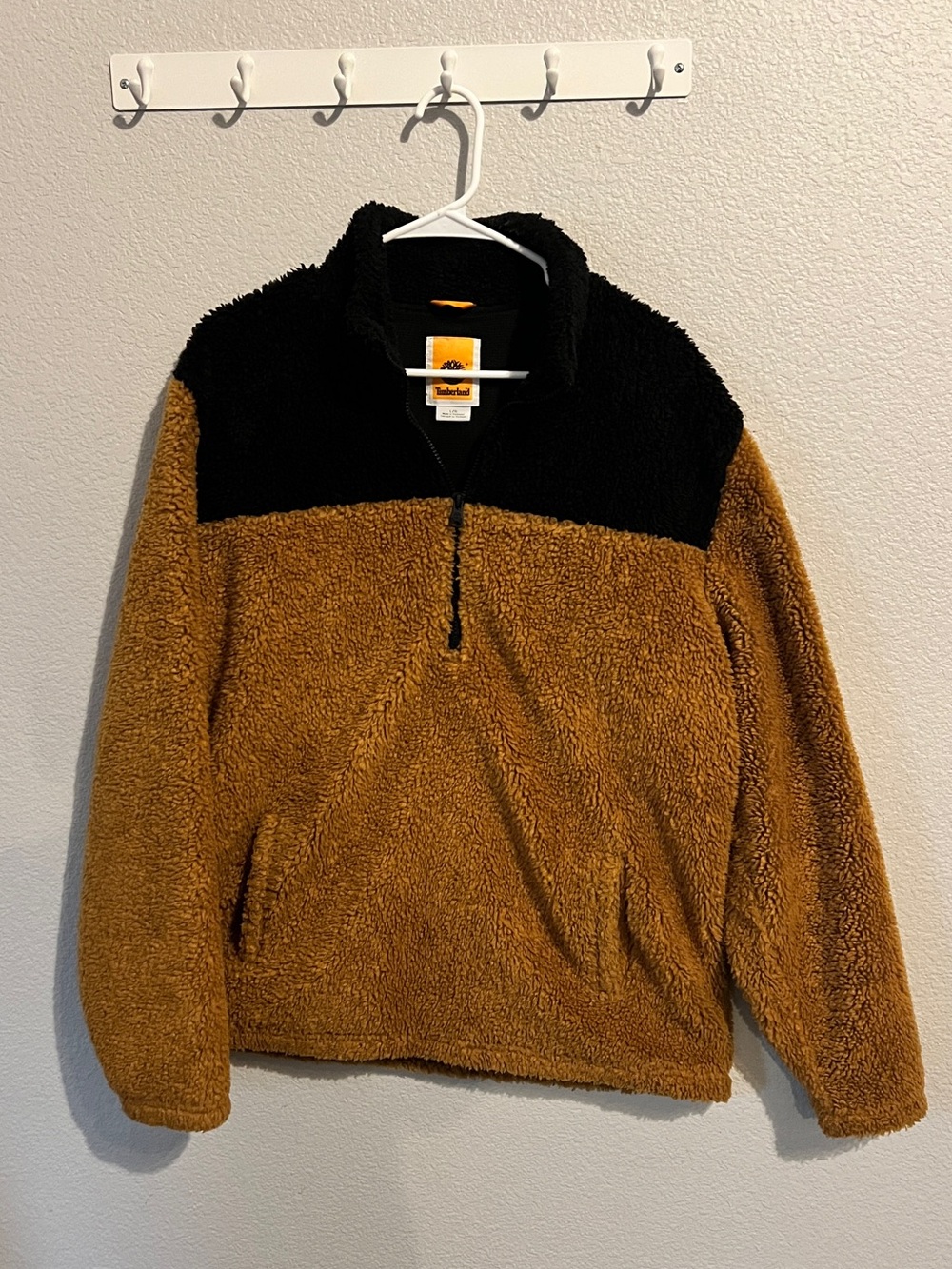 Men's Timberland Two-Tone Sherpa Fleece Pullover Sweater - Black & Brown